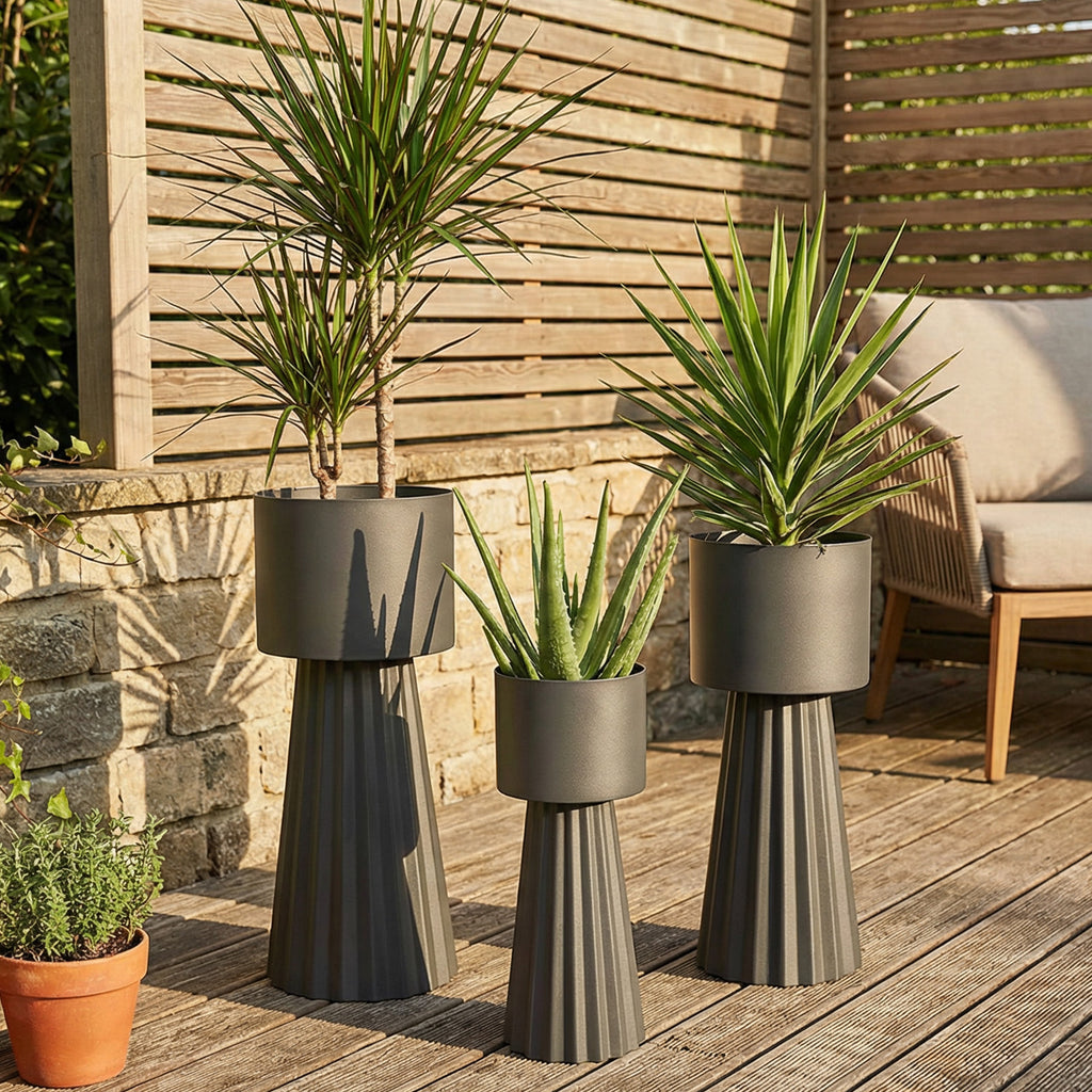 Set of 3 Metal Planters with Stands – Dark Gray