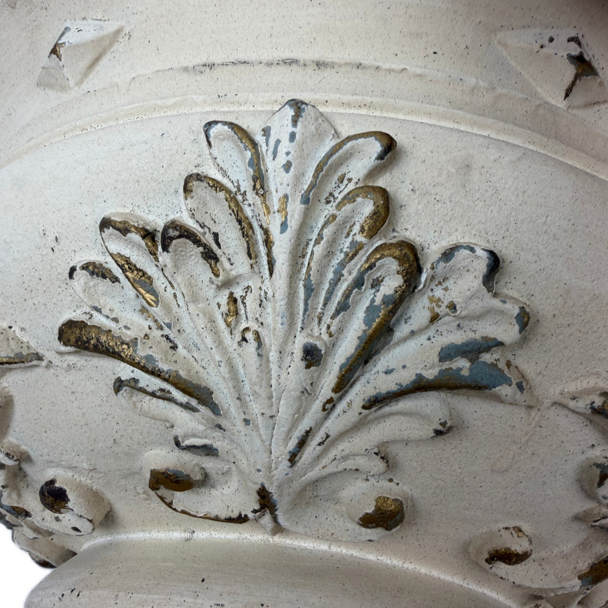 Round Magnesium Oxide Garden Planter – Antique White