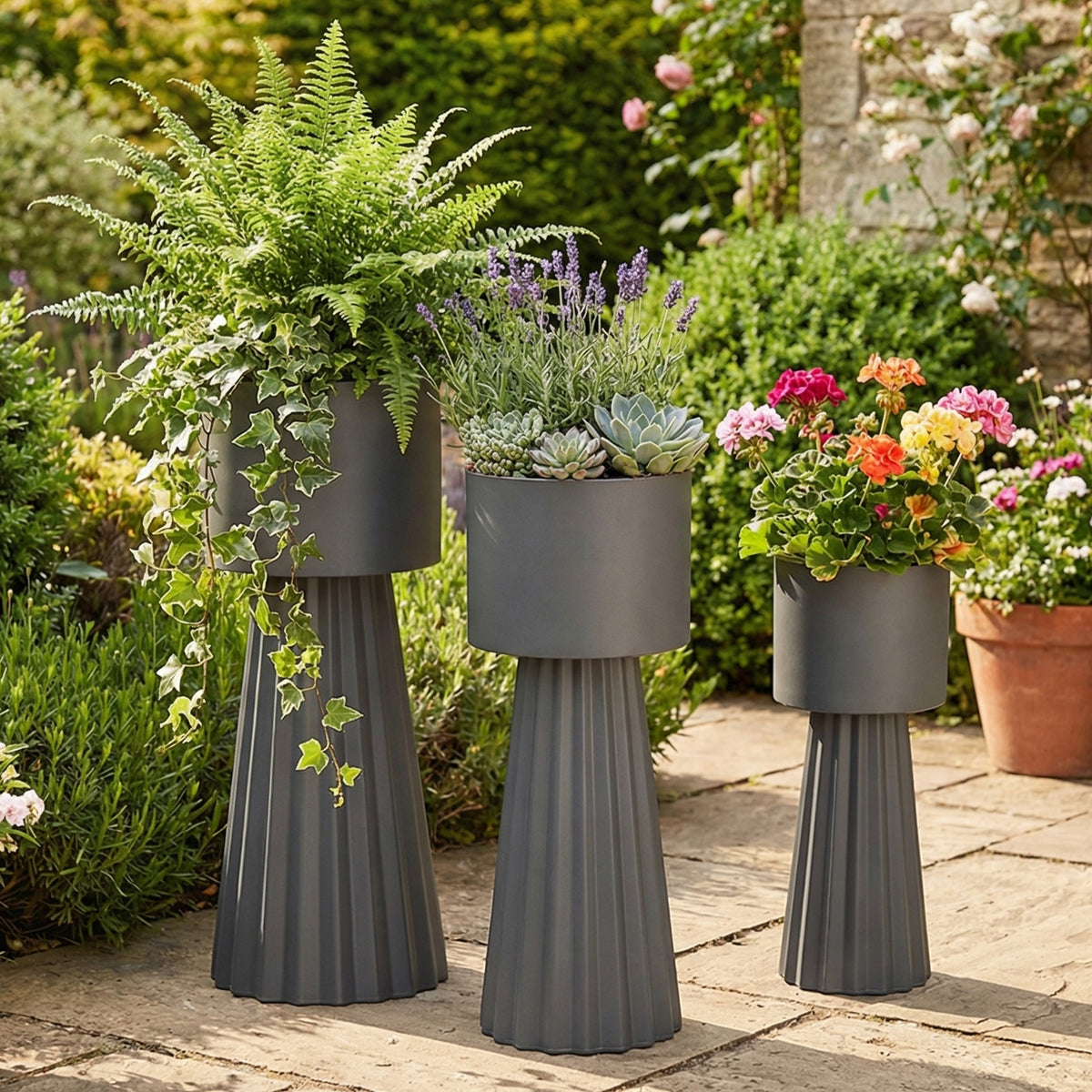 Set of 3 Metal Planters with Stands – Dark Gray
